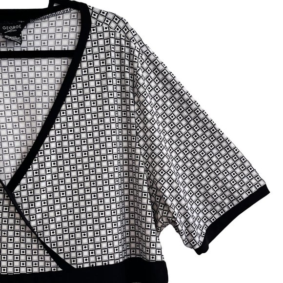 George Woman Black Gray Tunic Top Plus Size 4X - Picture 3 of 8